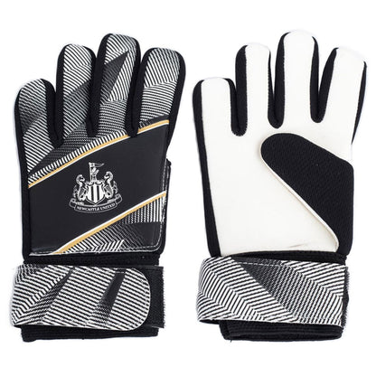 Newcastle United Fuse Kids Goalkeeper Gloves – view 2 of 4
